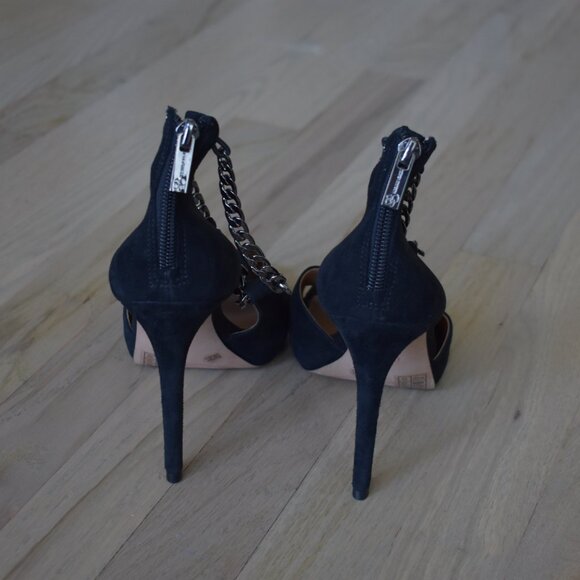 Jessica Simpson Rexa Dress Faux Suede Sandals with Chain in Black - Picture 4 of 8